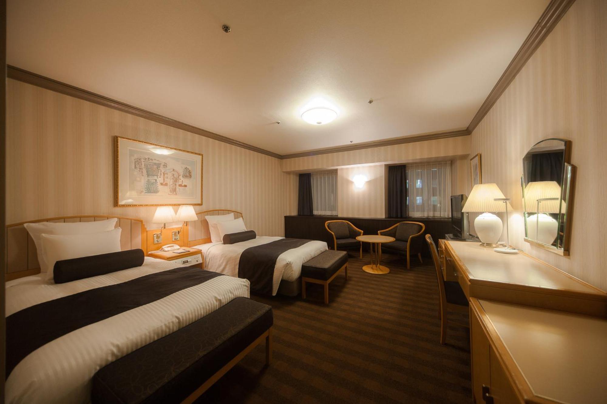 Готель Ana Crowne Plaza Matsuyama By Ihg Екстер'єр фото
