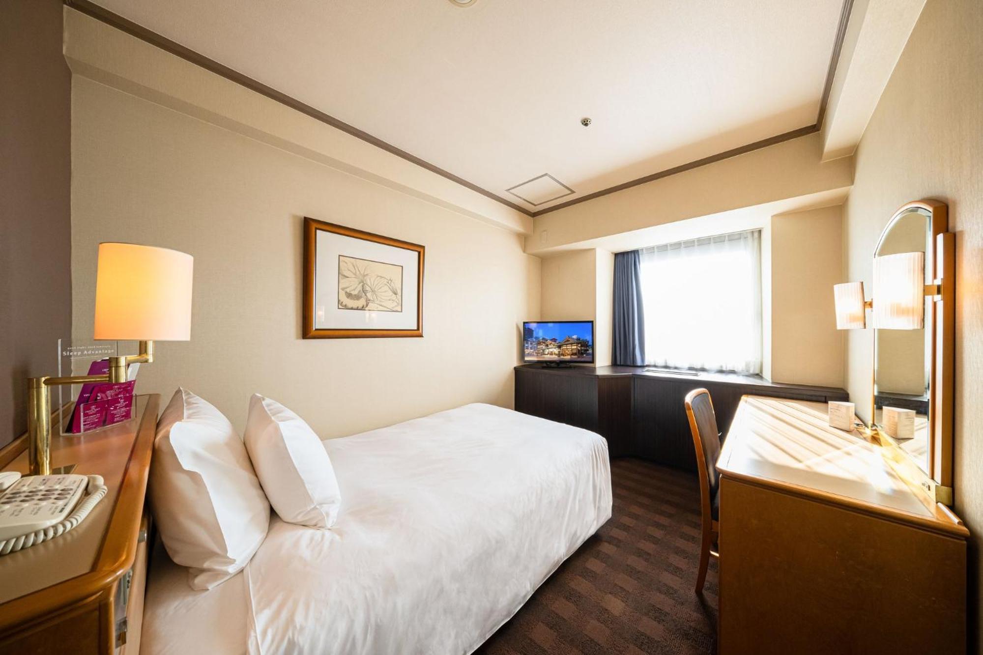 Готель Ana Crowne Plaza Matsuyama By Ihg Екстер'єр фото