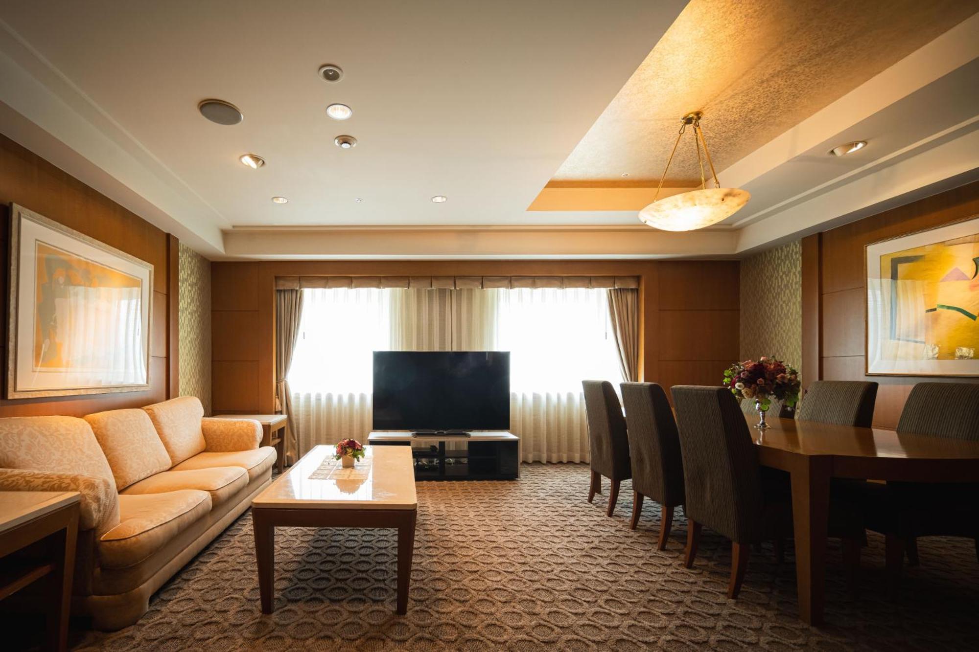 Готель Ana Crowne Plaza Matsuyama By Ihg Екстер'єр фото