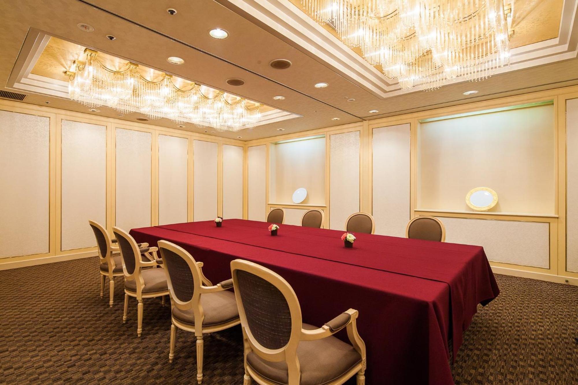 Готель Ana Crowne Plaza Matsuyama By Ihg Екстер'єр фото