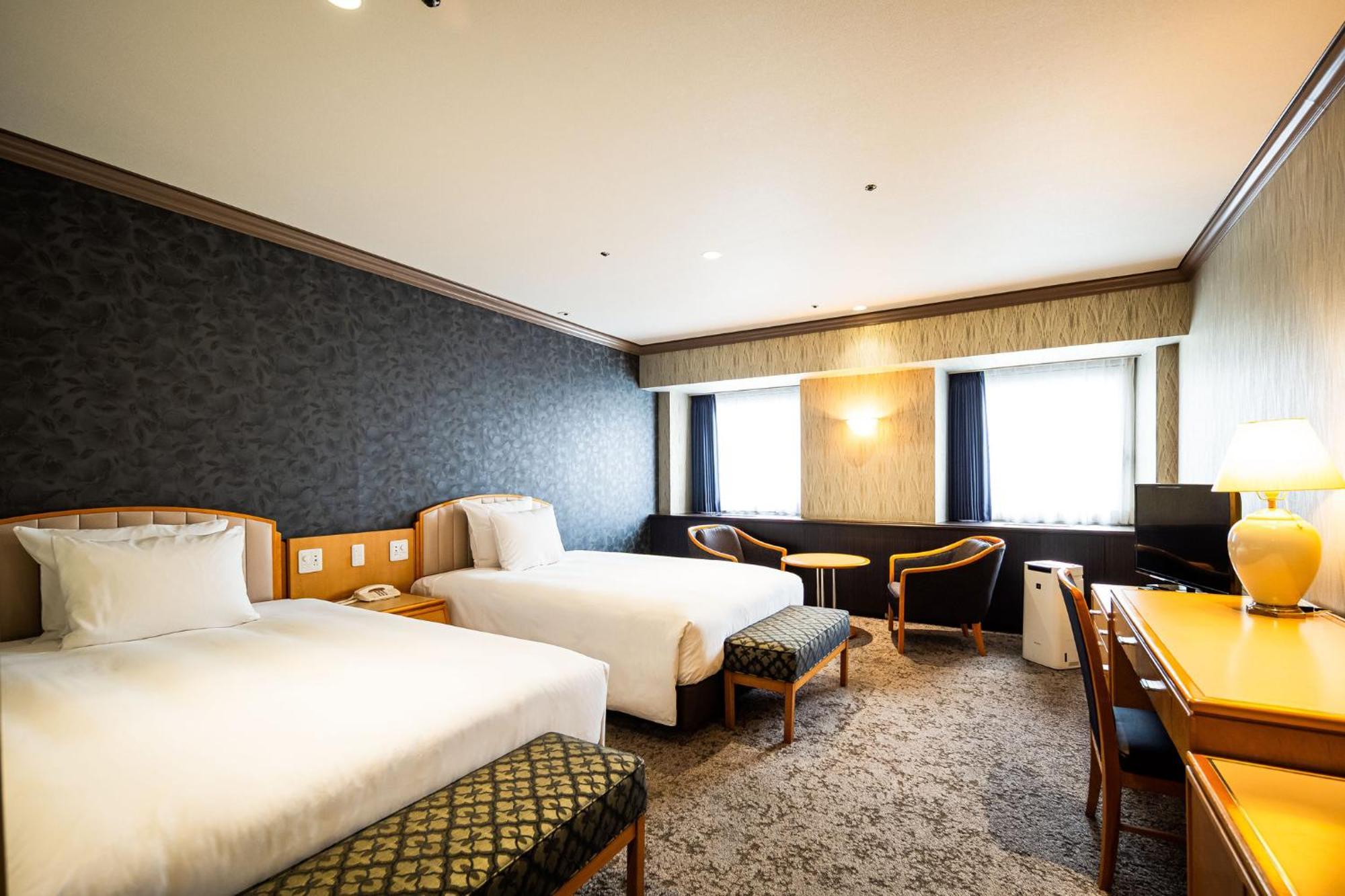 Готель Ana Crowne Plaza Matsuyama By Ihg Екстер'єр фото