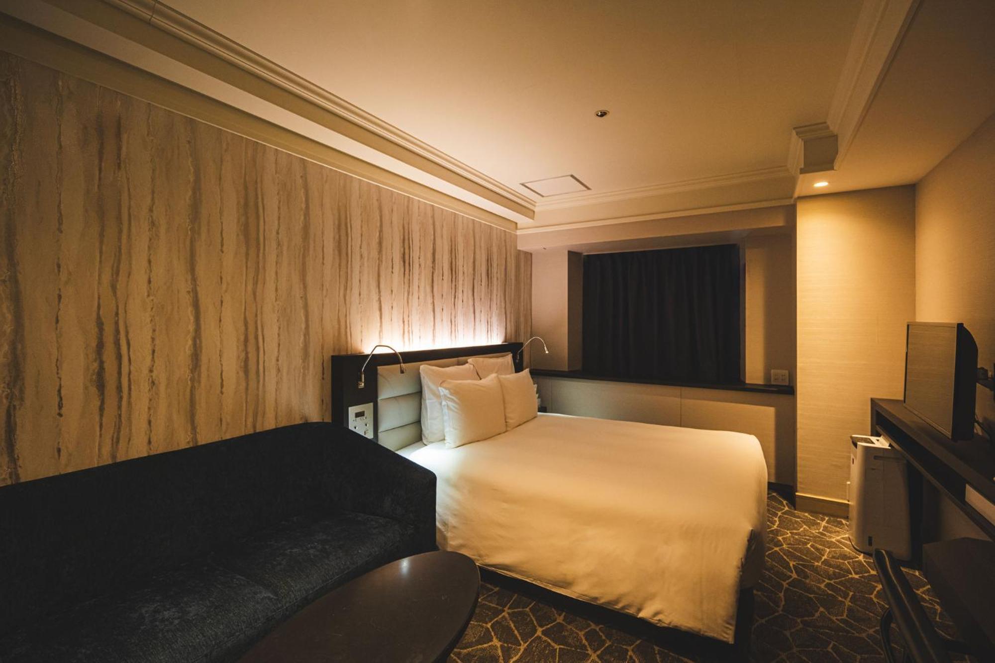 Готель Ana Crowne Plaza Matsuyama By Ihg Екстер'єр фото